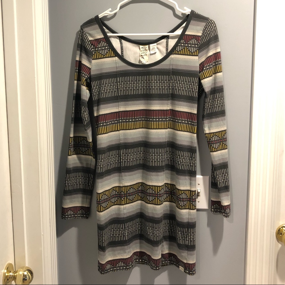 ⭐️ 3/$30 WOMEN’S BILLABONG LONG SLEEVE DRESS